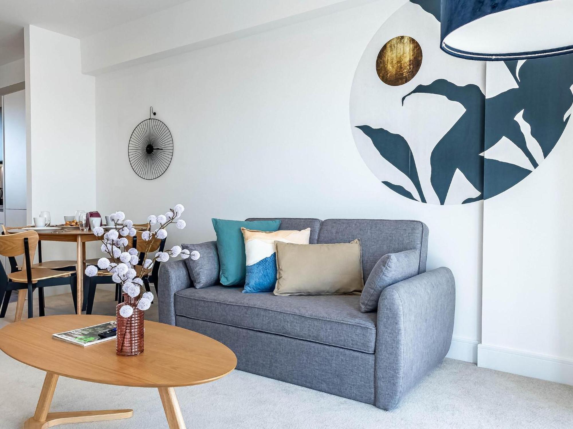 Modern Apartments With Balcony In Merton Near Wimbledon By Sojo Stay Митчам Экстерьер фото