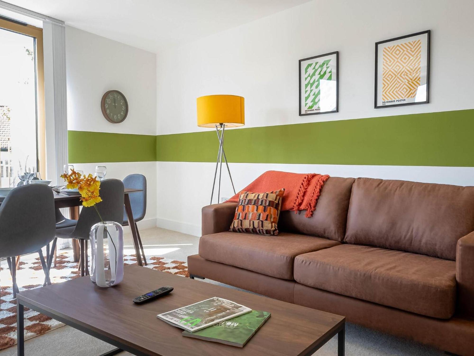 Modern Apartments With Balcony In Merton Near Wimbledon By Sojo Stay Митчам Экстерьер фото